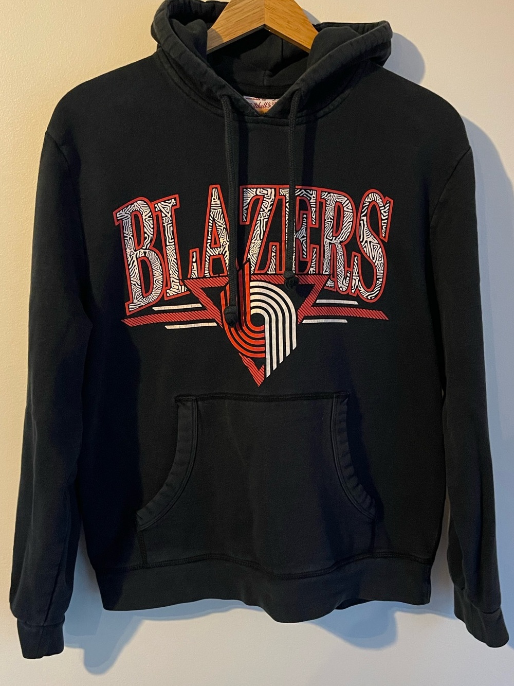 Mitchell & Ness Portland Trail Blazers Graphic Hoodie Black Red L